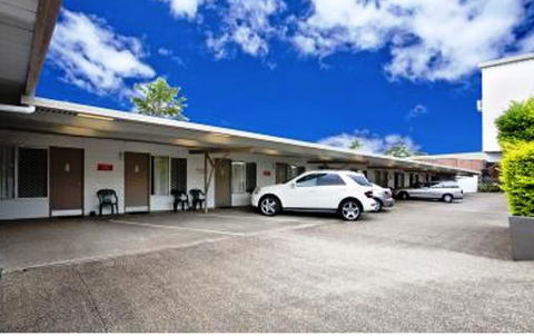 Nambour Lodge Motel - Holiday Sunshine Coast 2