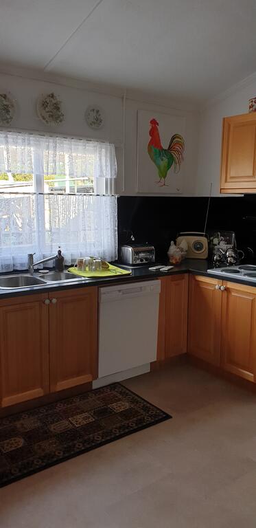 Nanas Place - Sunshine Coast Tourism 2