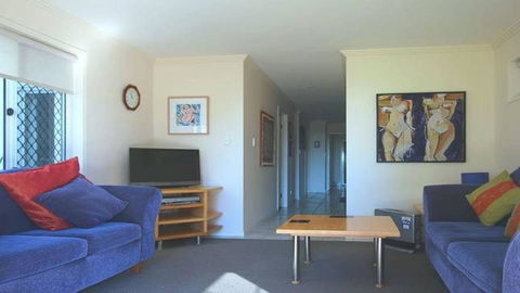 Nautica On Marine Parade - Holiday Sunshine Coast 3