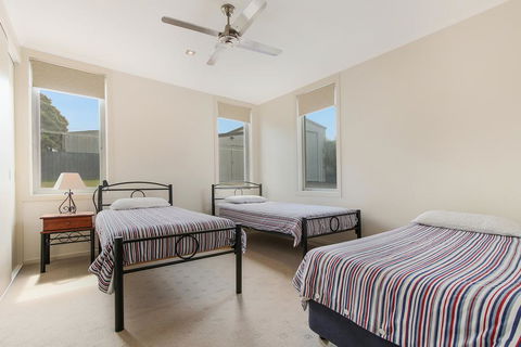 Nautilus - Sunshine Coast Tourism 2