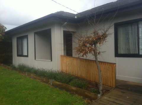 Nazaaray Beach House - Holiday Sunshine Coast 1