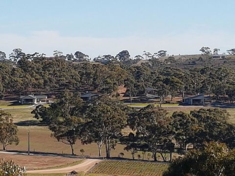 Neagles Retreat Villas - Sunshine Coast Tourism 1