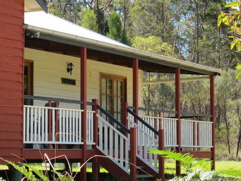 Neds Cabin - Sunshine Coast Tourism 0