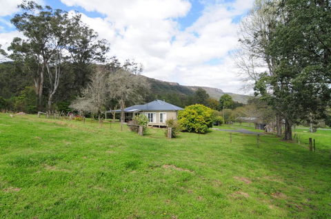 Nellsville Cottage - Kangaroo Valley - Holiday Sunshine Coast 1