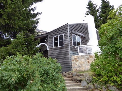Nelse Lodge - Sunshine Coast Tourism 0
