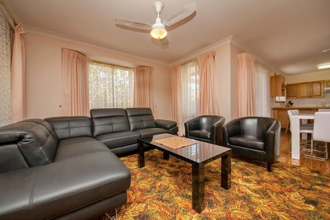 Nelson Street, 19 - Sunshine Coast Tourism 1