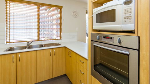 Dowler Apartments Subiaco - Holiday Sunshine Coast 27