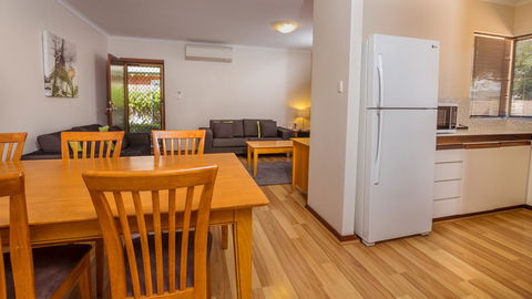 Dowler Apartments Subiaco - Holiday Sunshine Coast 22