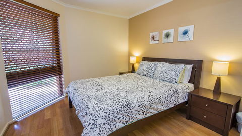 Dowler Apartments Subiaco - Holiday Sunshine Coast 36