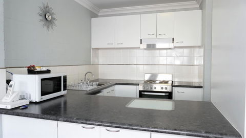 Dowler Apartments Subiaco - Holiday Sunshine Coast 21