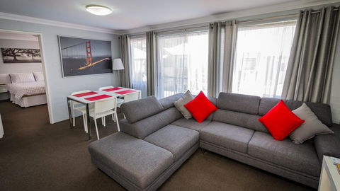 Dowler Apartments Subiaco - Holiday Sunshine Coast 2