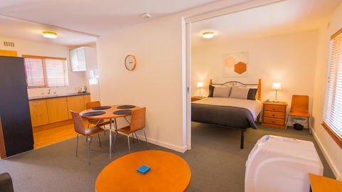 Dowler Apartments Subiaco - Holiday Sunshine Coast 15