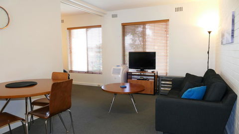 Dowler Apartments Subiaco - Holiday Sunshine Coast 41