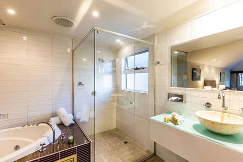 Prideau\'s Of Margaret River - Sunshine Coast Tourism 1