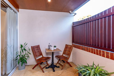 Prideau\'s Of Margaret River - Sunshine Coast Tourism 7