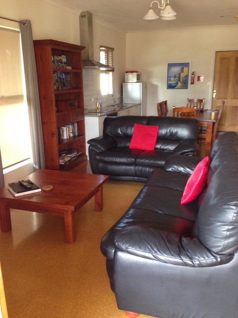 Albany Beachside Accommodation - Sunshine Coast Tourism 1