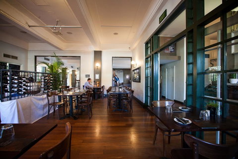 Captain Stirling Hotel - Sunshine Coast Tourism 44