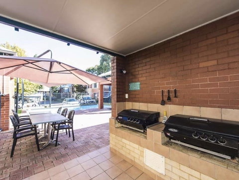 Subiaco Village 20 - Sunshine Coast Tourism 18
