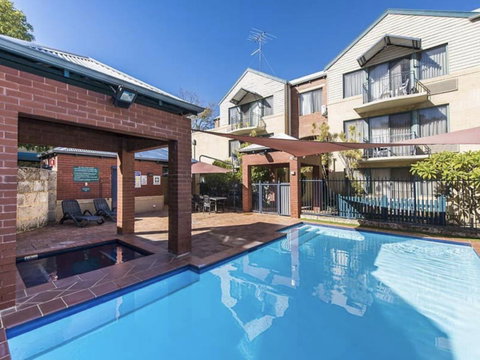 Subiaco Village 20 - Sunshine Coast Tourism 17