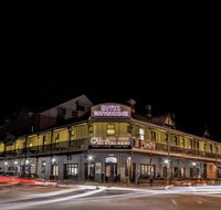 Hotel Northbridge - Holiday Sunshine Coast