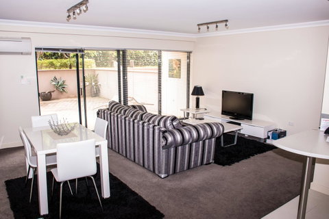 Visit Perth Now - Holiday Sunshine Coast 4