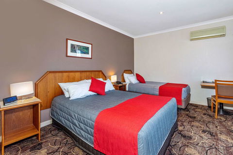 Quality Hotel Bayswater - Holiday Sunshine Coast 12