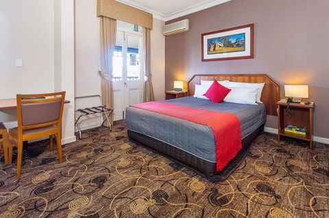 Quality Hotel Bayswater - Holiday Sunshine Coast 11
