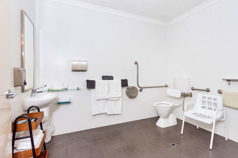 Quality Hotel Bayswater - Holiday Sunshine Coast 14