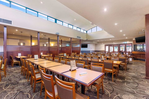 Quality Hotel Bayswater - Holiday Sunshine Coast 3