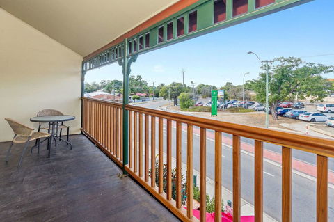 Quality Hotel Bayswater - Holiday Sunshine Coast 13