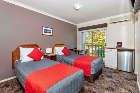 Quality Hotel Bayswater - Holiday Sunshine Coast 5
