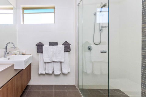 Quality Hotel Bayswater - Holiday Sunshine Coast 26