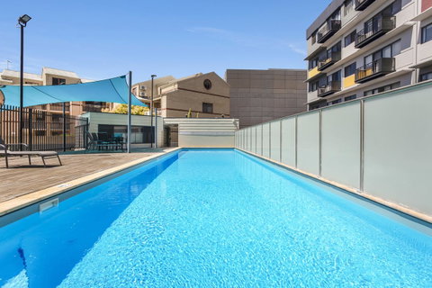 6 Executive Eastside Parking, Gym & Pool - Holiday Sunshine Coast 22