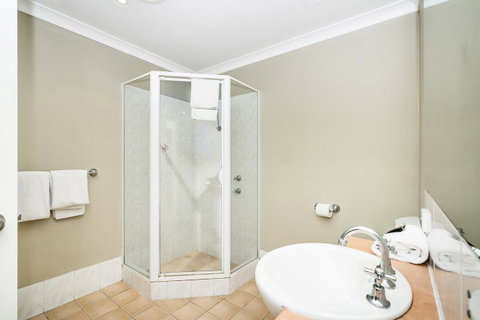 6 Executive Eastside Parking, Gym & Pool - Holiday Sunshine Coast 31