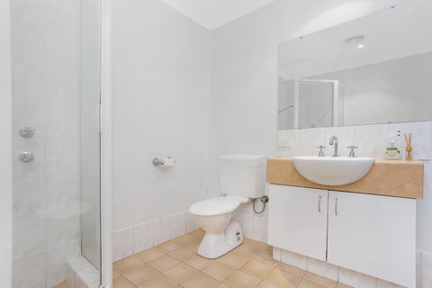 6 Executive Eastside Parking, Gym & Pool - Holiday Sunshine Coast 15