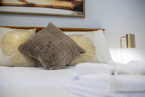 6 Executive Eastside Parking, Gym & Pool - Holiday Sunshine Coast 3