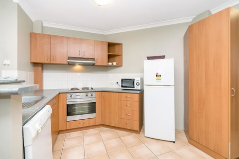 6 Executive Eastside Parking, Gym & Pool - Holiday Sunshine Coast 28