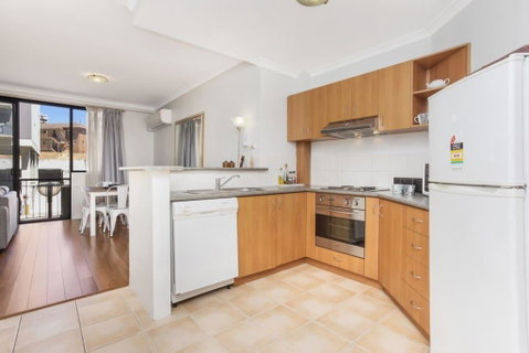 6 Executive Eastside Parking, Gym & Pool - Holiday Sunshine Coast 40