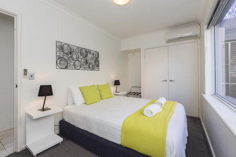 Cottesloe Beach House II - Sunshine Coast Tourism 10