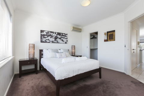 Cottesloe Beach House II - Sunshine Coast Tourism 16
