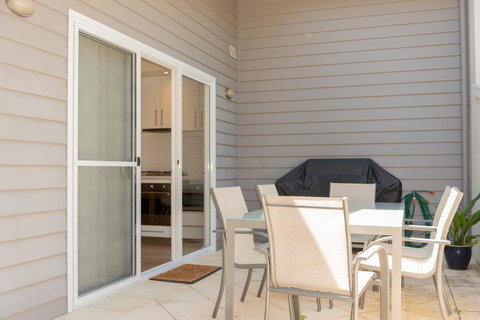 Cape Villas Dunsborough Unit 2 - Sunshine Coast Tourism 18