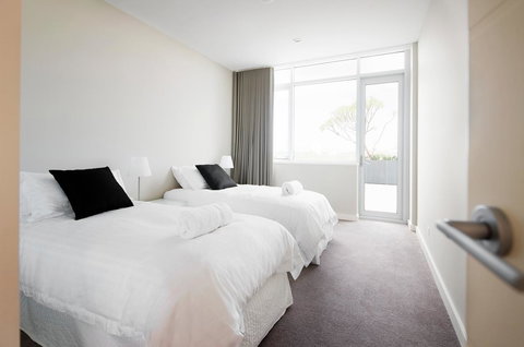 Claremont Quarter Luxury Apartment - Holiday Sunshine Coast 4