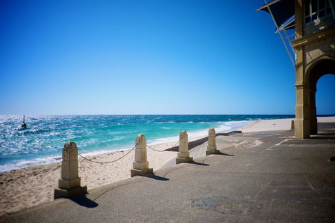 Cottesloe Artist's Beach Retreat - Holiday Sunshine Coast 6