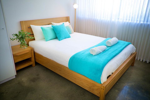 Cottesloe Artist's Beach Retreat - Holiday Sunshine Coast 0