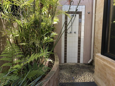 BeachHideaway@Scarborough - Sunshine Coast Tourism 31