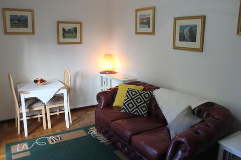 Jacaranda Hideaway Bed & Breakfast - Holiday Sunshine Coast 6