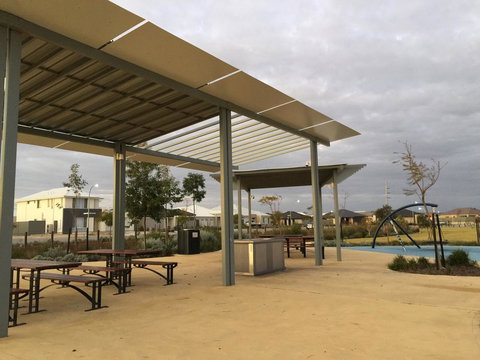 Rainbow Dream House - Holiday Sunshine Coast 29