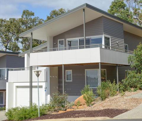 The Villa Dunsborough - Sunshine Coast Tourism 2