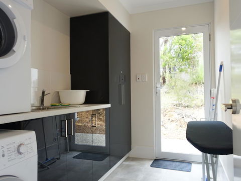 The Villa Dunsborough - Sunshine Coast Tourism 19