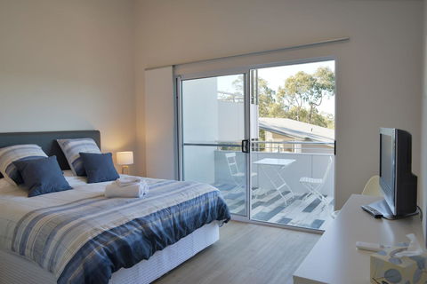 The Villa Dunsborough - Sunshine Coast Tourism 6